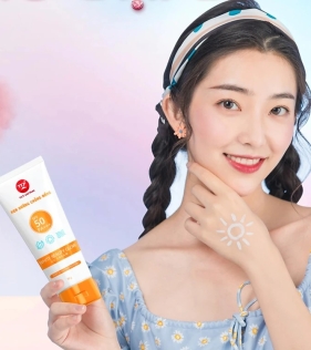 Kem Dưỡng Chống Nắng WHITE BEAUTY GLOW UV Cream SPF 50 PA +++